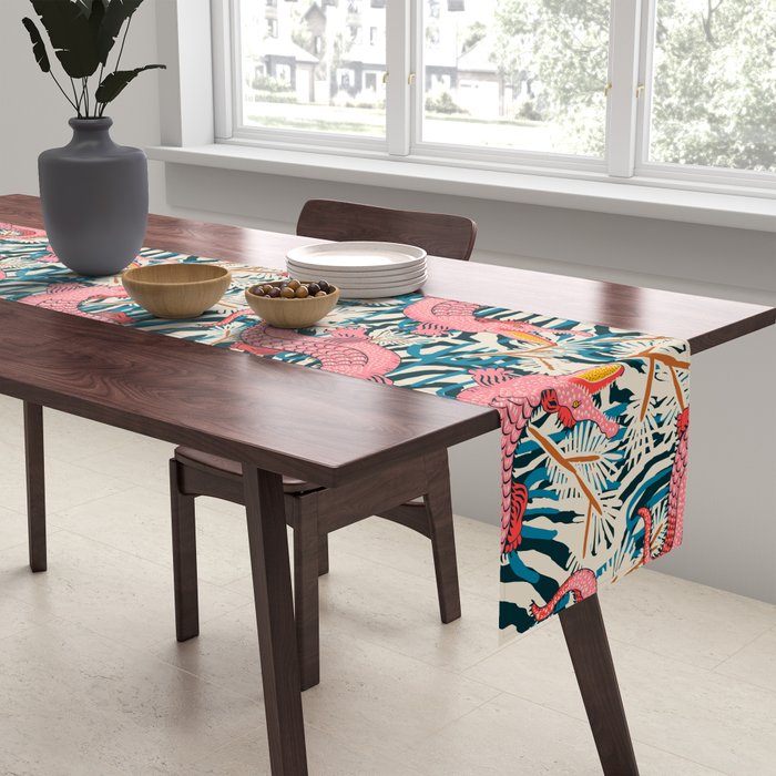 BAZAAR COSMICA GATOR Table Runner Gallery Image 2