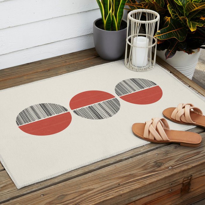 Minimalist circles Outdoor Rug Gallery Image 2
