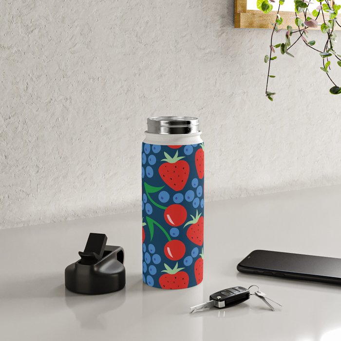 Strawberry pattern Water Bottle Gallery Image 4