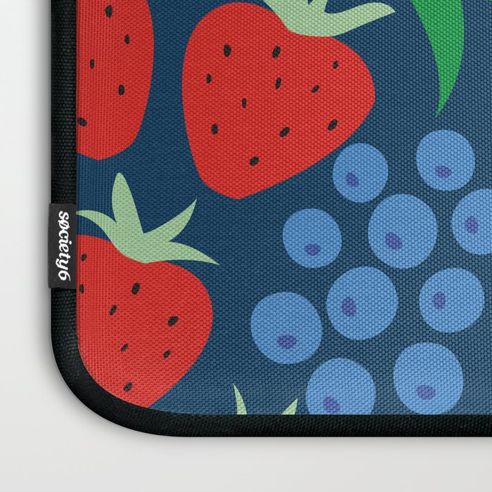 Strawberry pattern Laptop Sleeve Gallery Image 3