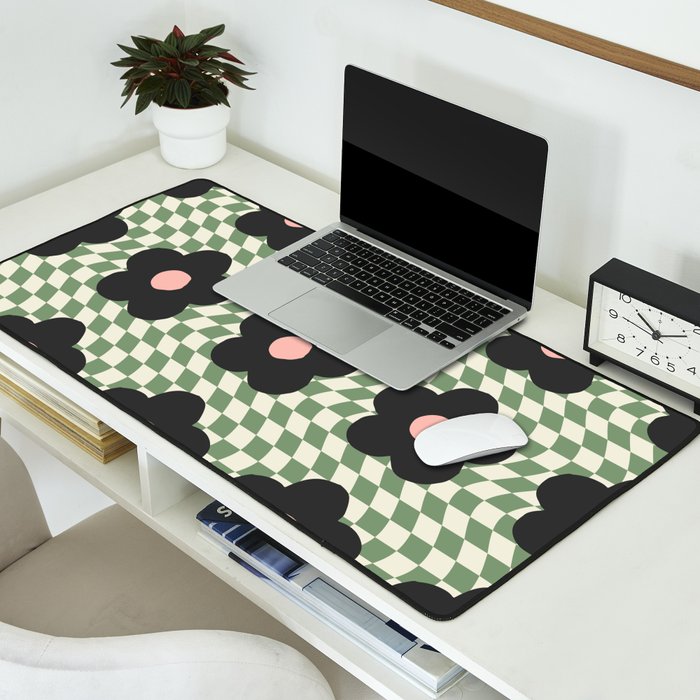 A Single Flower (Checked & Warped BG) Desk Mat Gallery Image 2