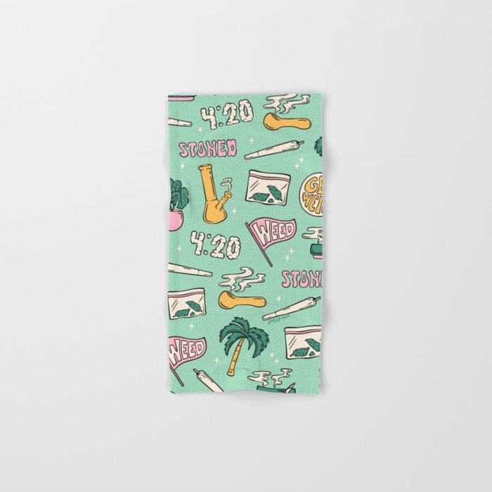 FOUR TWENTY Bath Towel Gallery Image 1