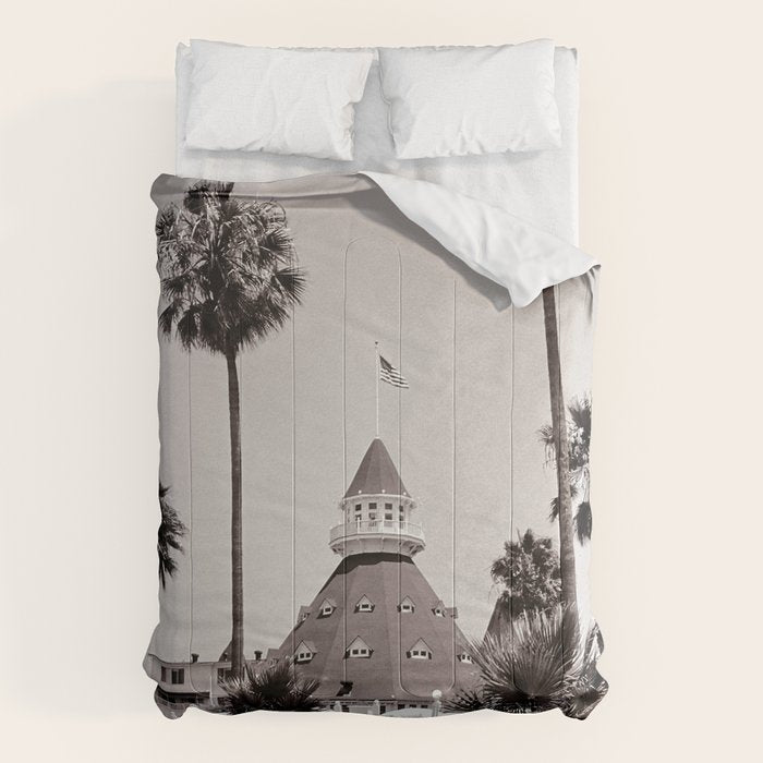 Hotel Del Coronado Comforter Gallery Image 6