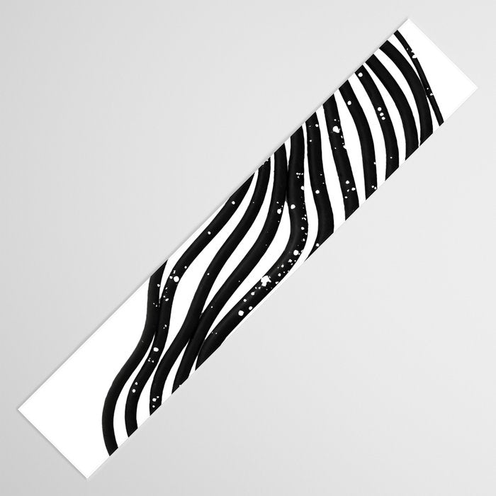 Be Wavy, Never Straight Table Runner Gallery Image 3