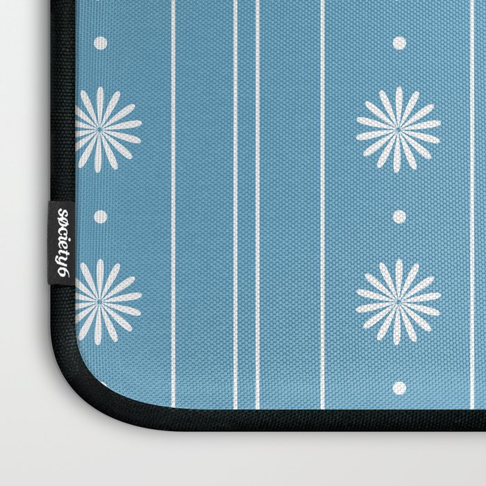 Daisy Stripes Pattern in Light Blue and White Laptop Sleeve Gallery Image 3