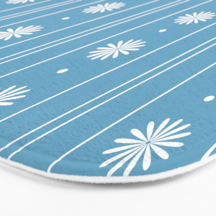 Daisy Stripes Pattern in Light Blue and White Bath Mat Gallery Image 3
