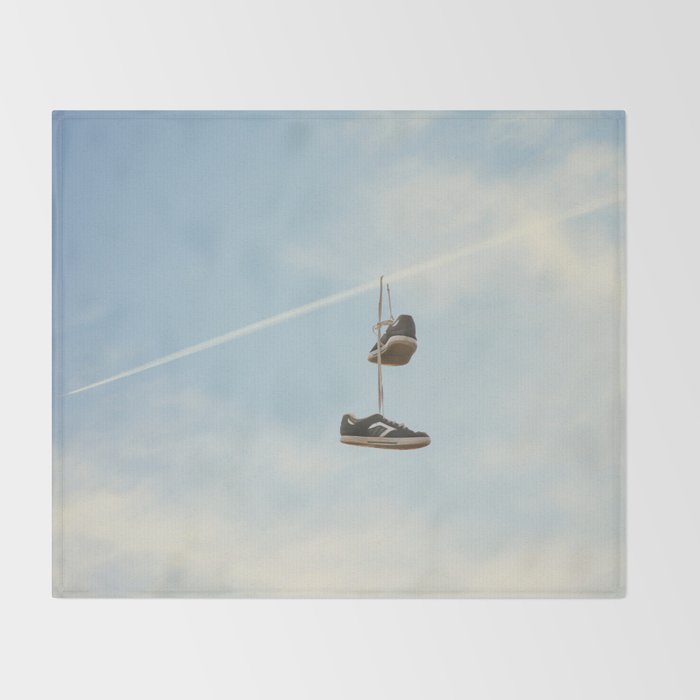 Hang'n there - Skyline Throw Blanket Gallery Image 2