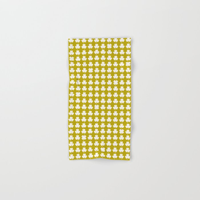 Clovers XX Chartreuse Botanical Pattern Bath Towel Gallery Image 1