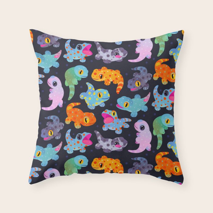 Tokay gecko - dark Throw Pillow Gallery Image 6