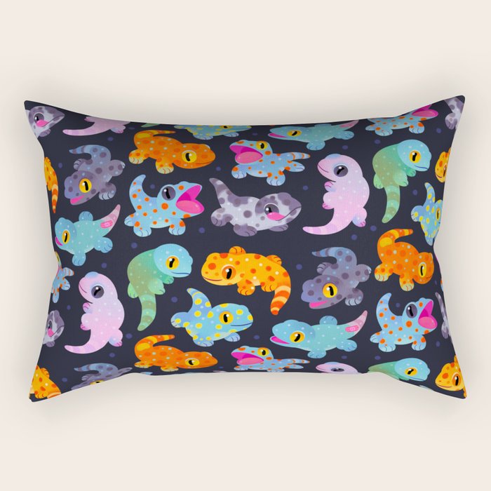 Tokay gecko - dark Rectangular Pillow Gallery Image 1