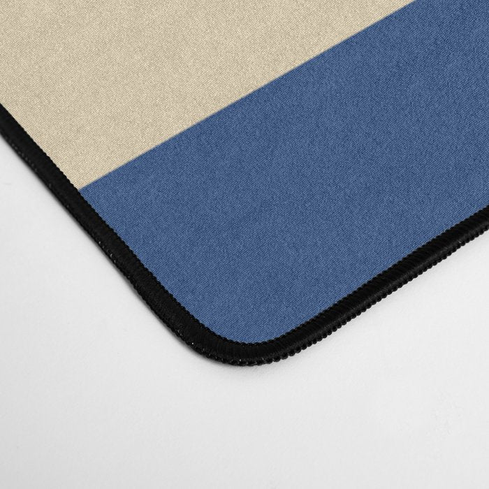 Minimalist #18 Desk Mat Gallery Image 4