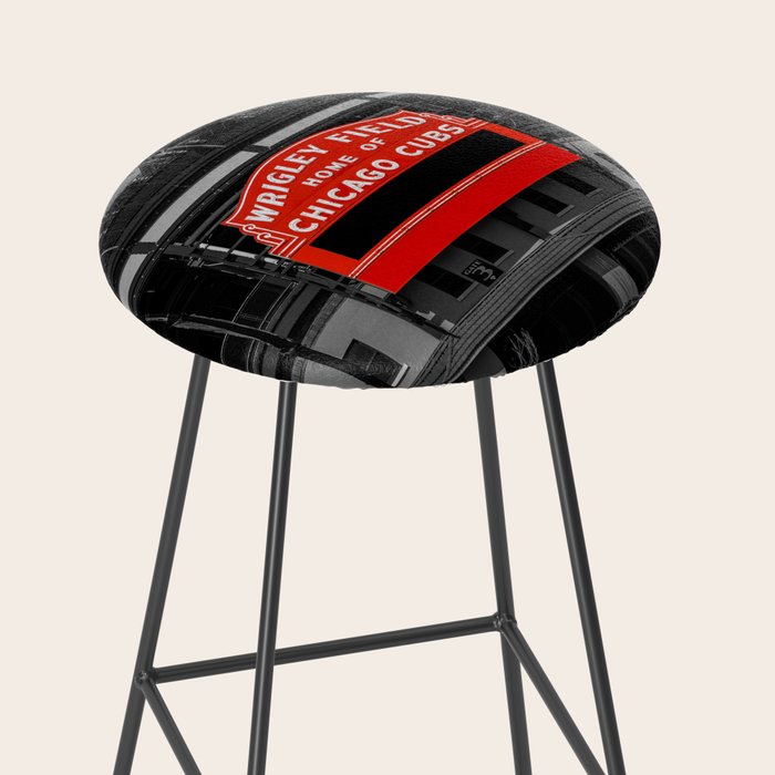 Read Red Stool Gallery Image 2