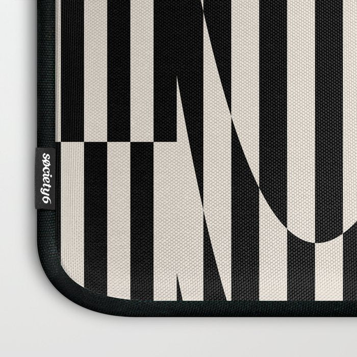 Grace checkered Laptop Sleeve Gallery Image 3