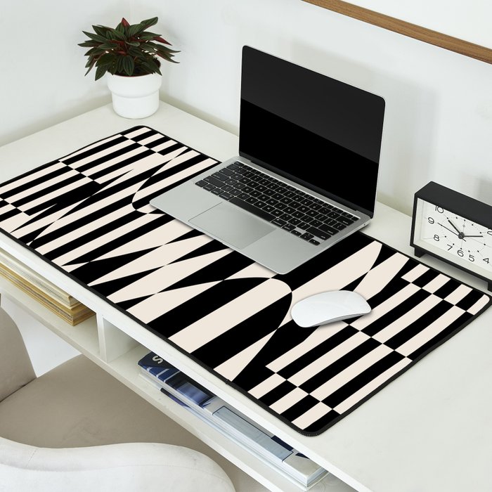 Grace checkered Desk Mat Gallery Image 2
