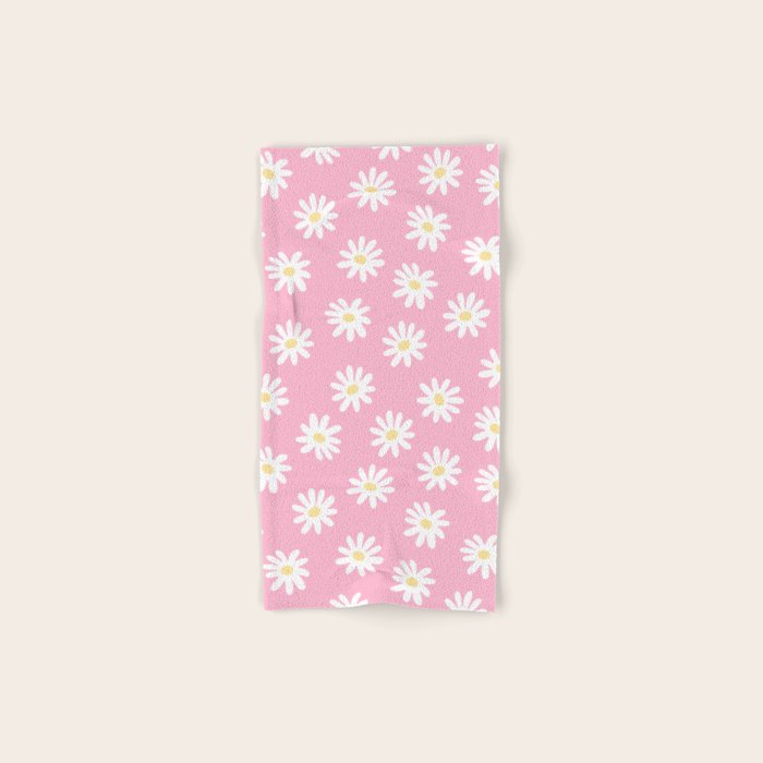 Pink Daisy Daydream Bath Towel Gallery Image 1