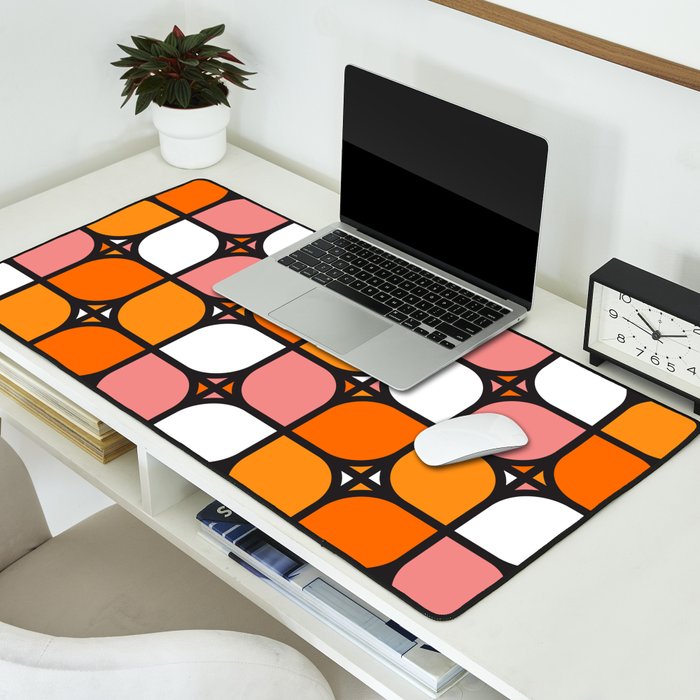 Alcorn Clover Desk Mat Gallery Image 2
