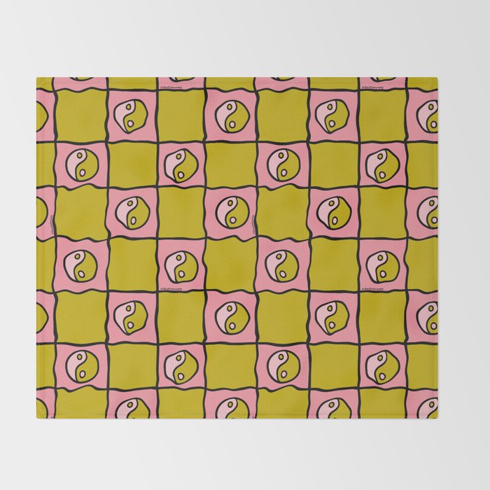 Green Ying Yang Checkered Print Throw Blanket Gallery Image 2