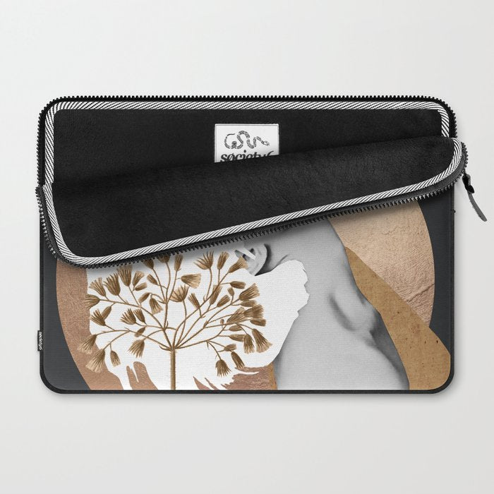 Gentle Beauty 9 Laptop Sleeve Gallery Image 2