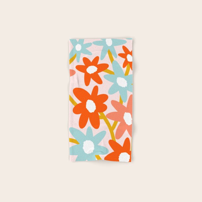 Sunny vase with Super Bloom Daisies Bath Towel Gallery Image 1