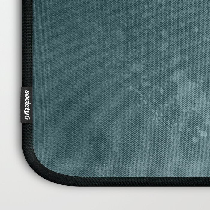 Seagull Standing Laptop Sleeve Gallery Image 3