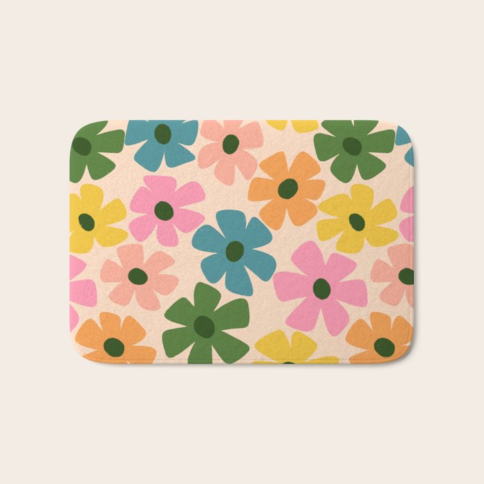 Retro Flower - Big Daisy Cream background Bath Mat Gallery Image 1