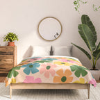 Retro Flower - Big Daisy Cream background Comforter Gallery Image 3