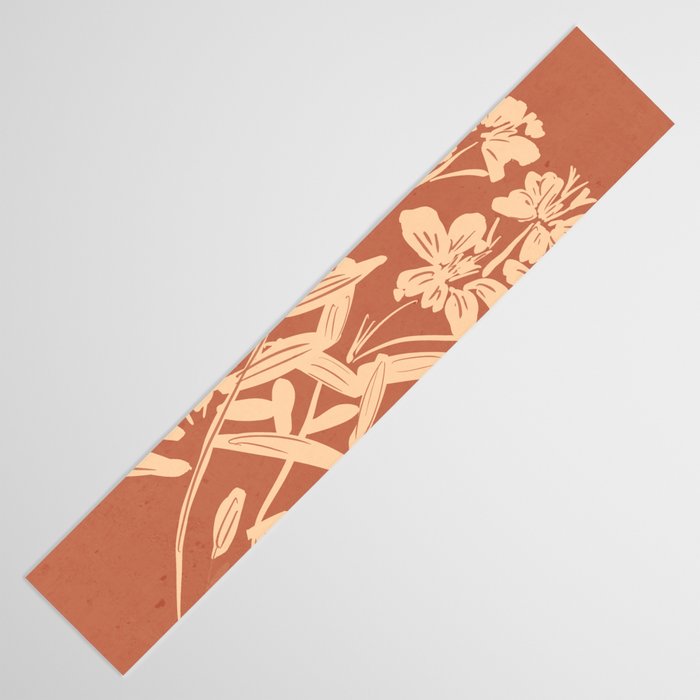 Minimalist Flowers 2 Table Runner Gallery Image 3