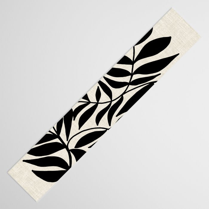 Triple Lip Vining Tulip Table Runner Gallery Image 3