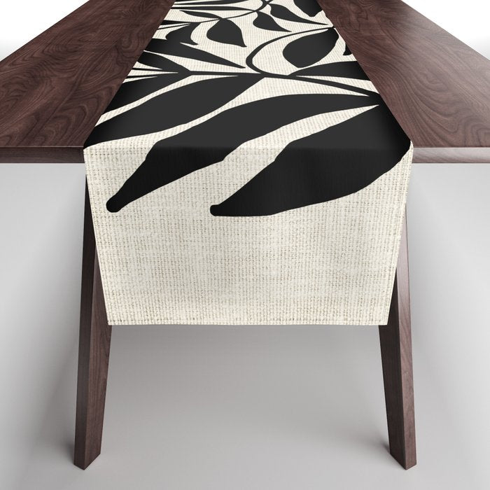 Triple Lip Vining Tulip Table Runner Gallery Image 1