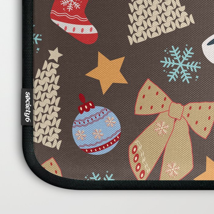 Cute Christmas Brown Laptop Sleeve Gallery Image 3