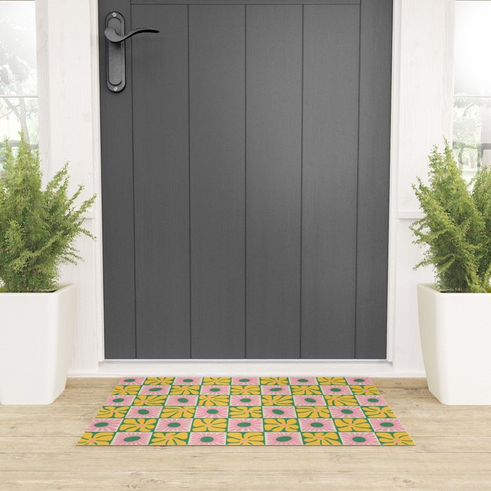 Retro checkered flower art pattern Welcome Mat Gallery Image 3