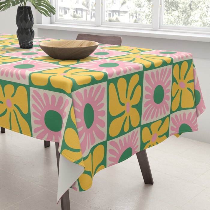 Retro checkered flower art pattern Tablecloth Gallery Image 3