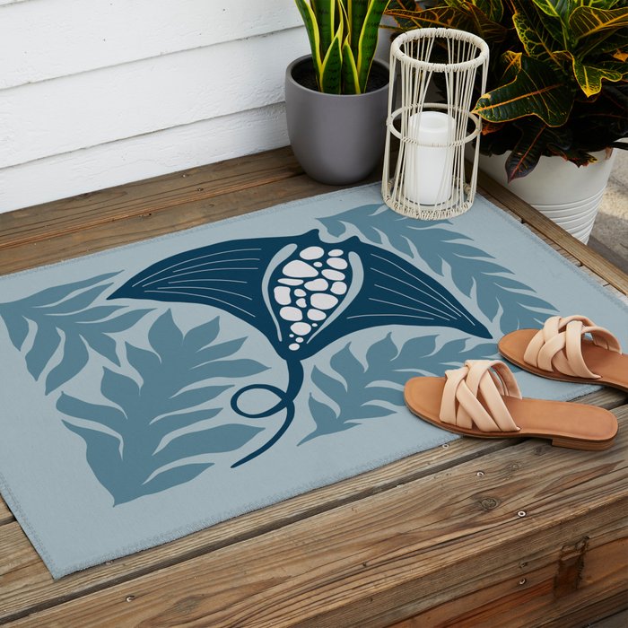 Manta Ray Outdoor Rug Gallery Image 2