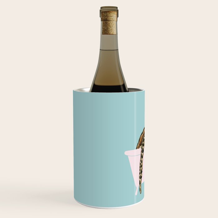 Sea Turtle in Bathtub Wine Chiller Gallery Image 2