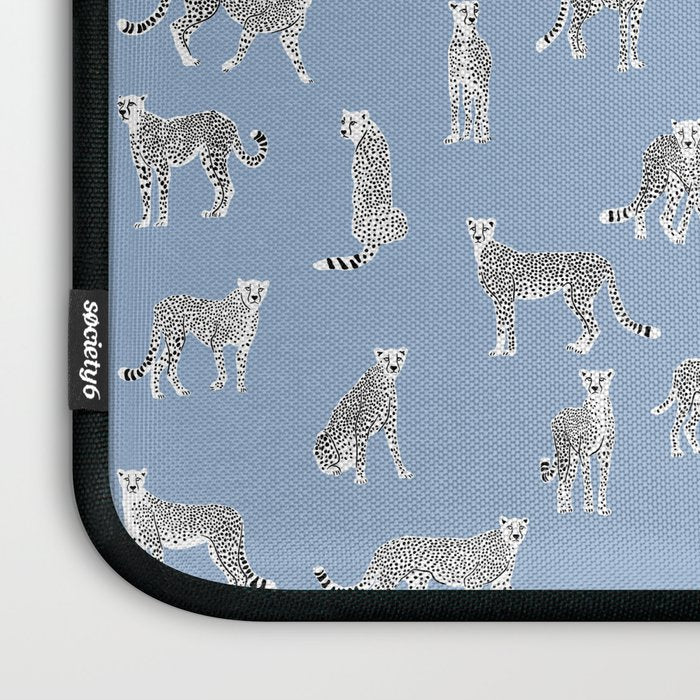 Cheetah pattern 16 Laptop Sleeve Gallery Image 3