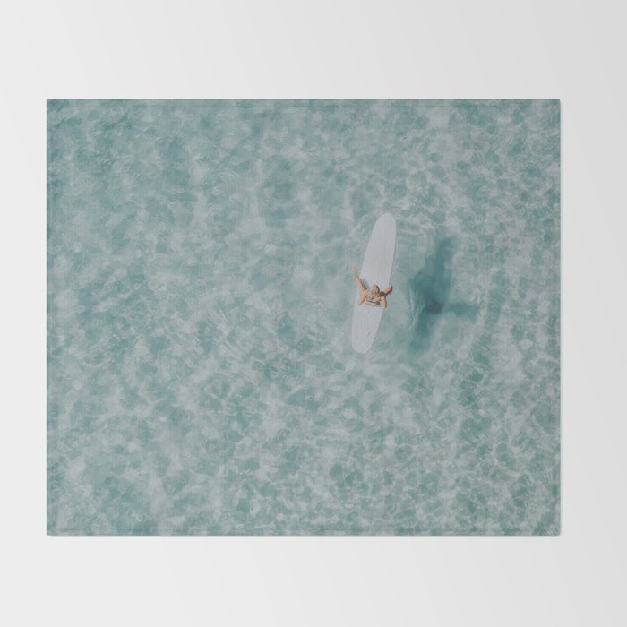 float li Throw Blanket Gallery Image 2