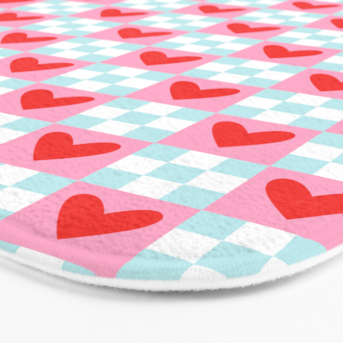 Red love heart checkered pattern Bath Mat Gallery Image 3