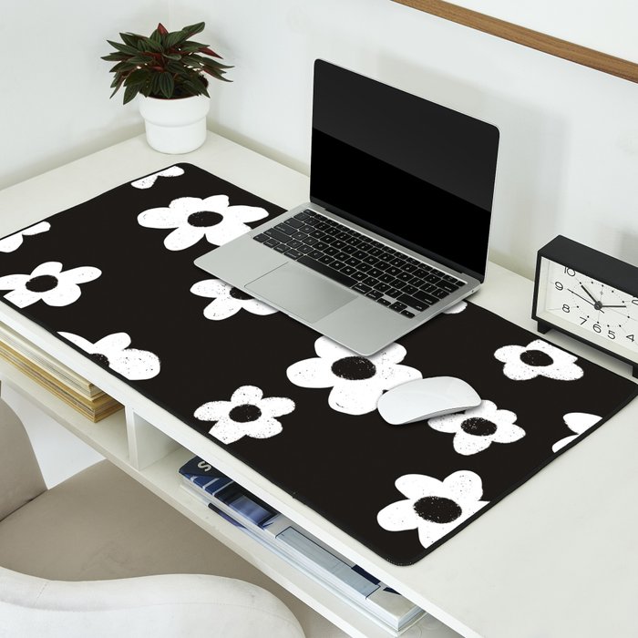 Black garden Desk Mat Gallery Image 2