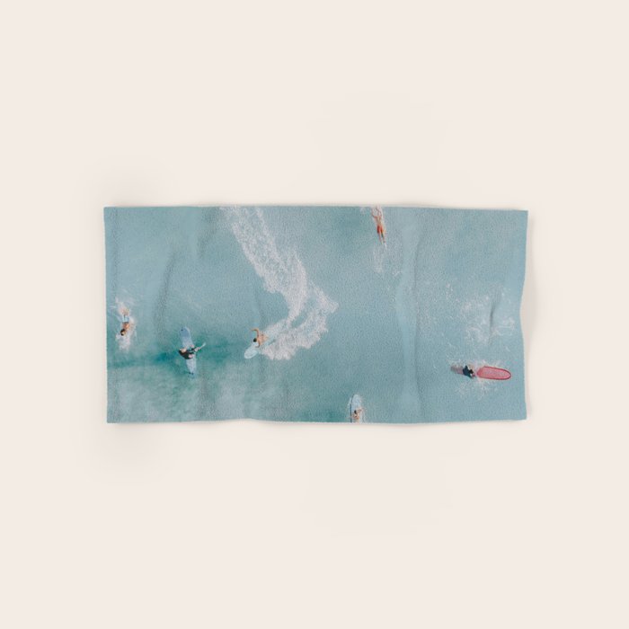 float iii Bath Towel Gallery Image 1