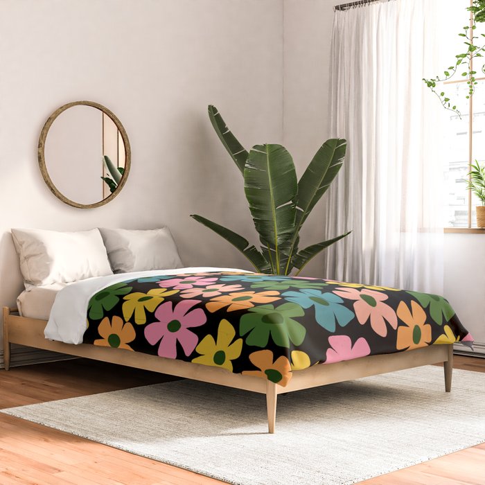 Retro Flower - Big Daisy Black background Comforter Gallery Image 2