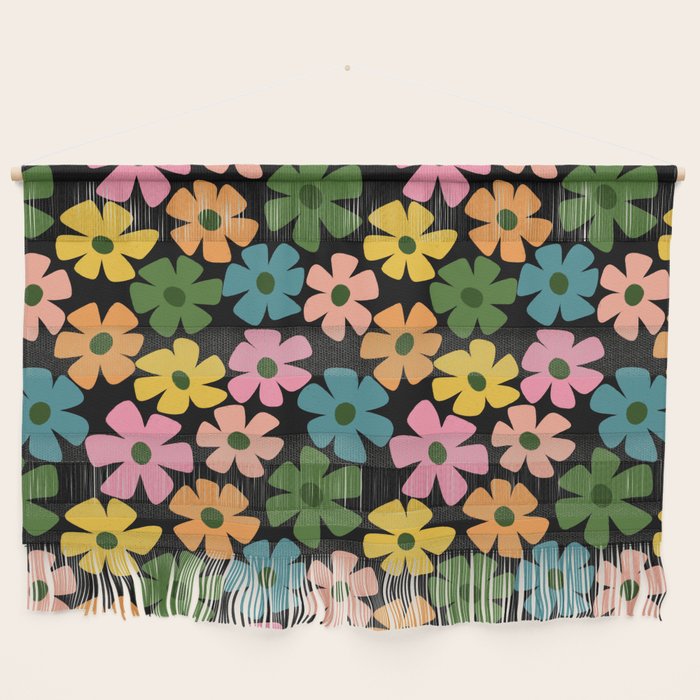 Retro Flower - Big Daisy Black background Wall Hanging Gallery Image 1
