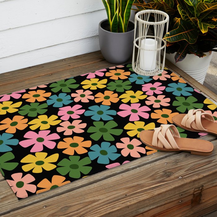 Retro Flower - Big Daisy Black background Outdoor Rug Gallery Image 2