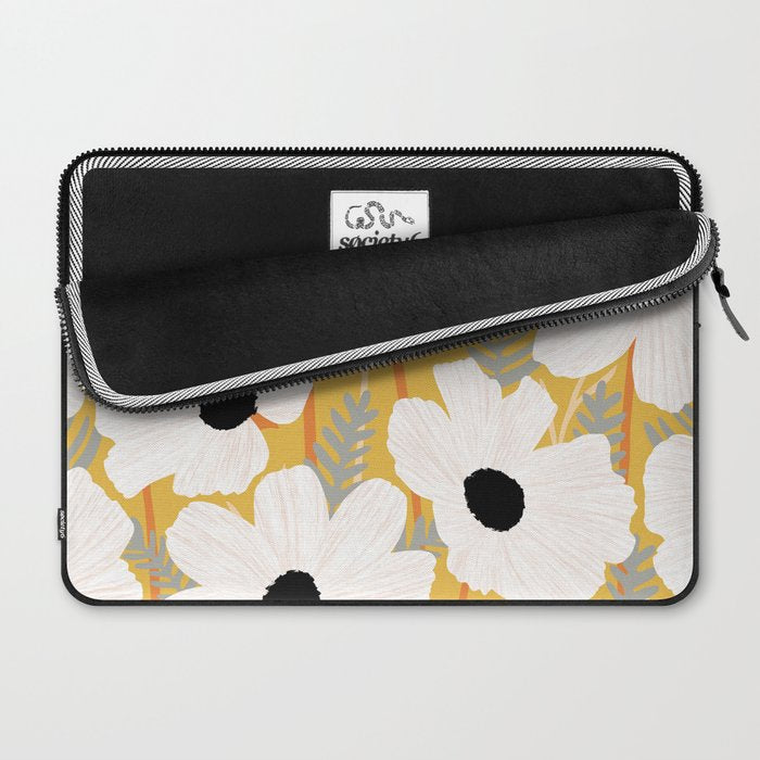 White Daisies Laptop Sleeve Gallery Image 2