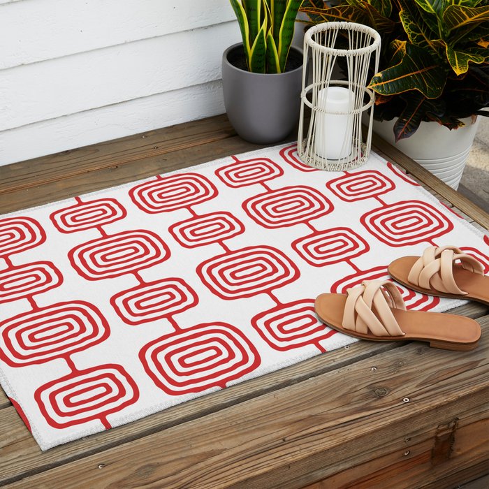 Mid Century Modern Atomic Rings Pattern Red 3 Outdoor Rug Gallery Image 2