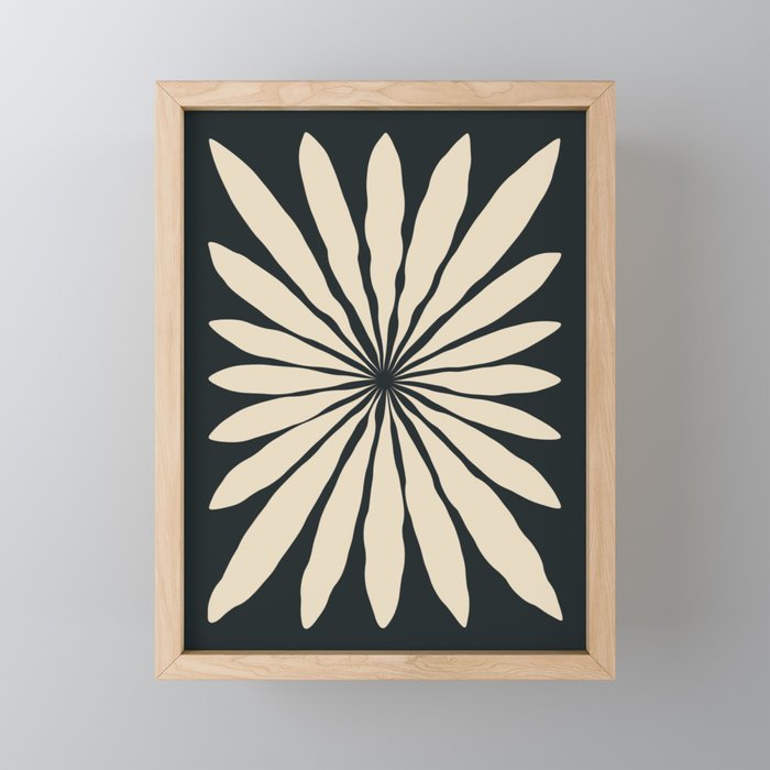 Star Leaf: Noir Mini Art Print Gallery Image 1