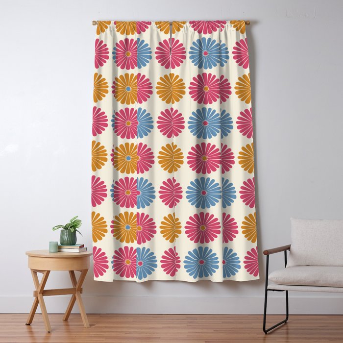 Retro Summer Daisies V Window Curtain Gallery Image 1