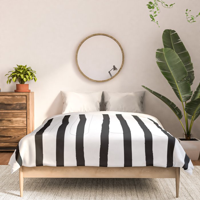 Simply Drawn Vertical Stripes in Midnight Black Comforter Gallery Image 3