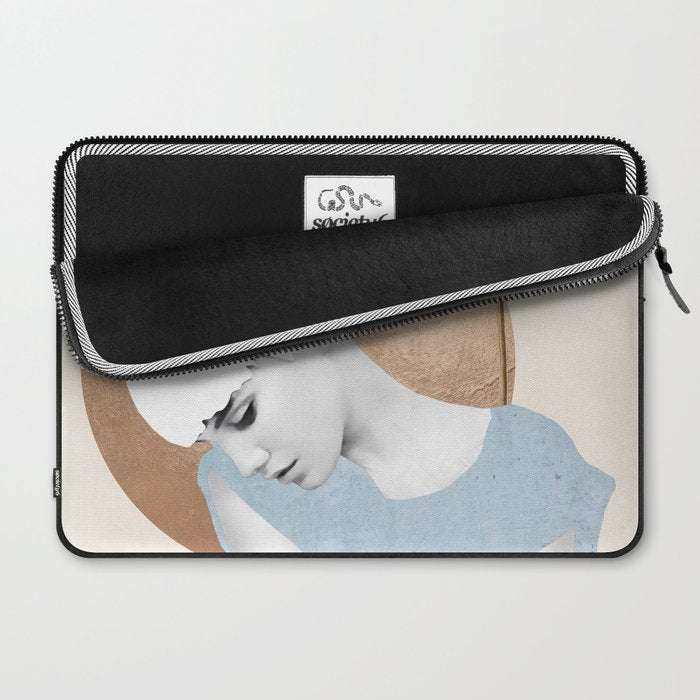 Gentle Beauty 6 Laptop Sleeve Gallery Image 2