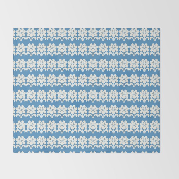 Charming Nostalgia Vintage Floral Design Throw Blanket Gallery Image 2