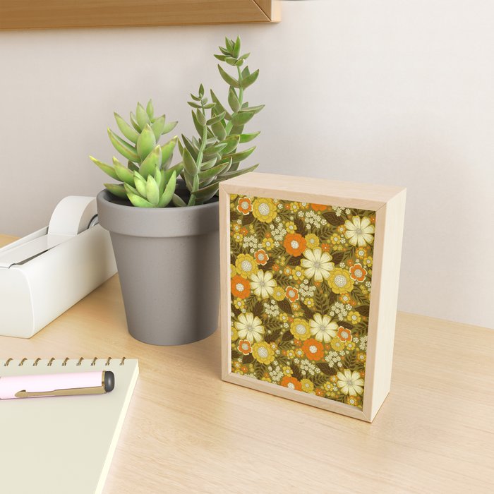 1970s Retro/Vintage Floral Pattern Mini Art Print Gallery Image 2